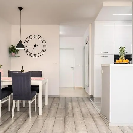 Appartement Dinora *