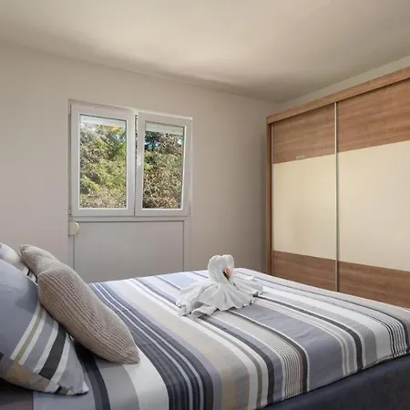 公寓 Dinora 波雷奇